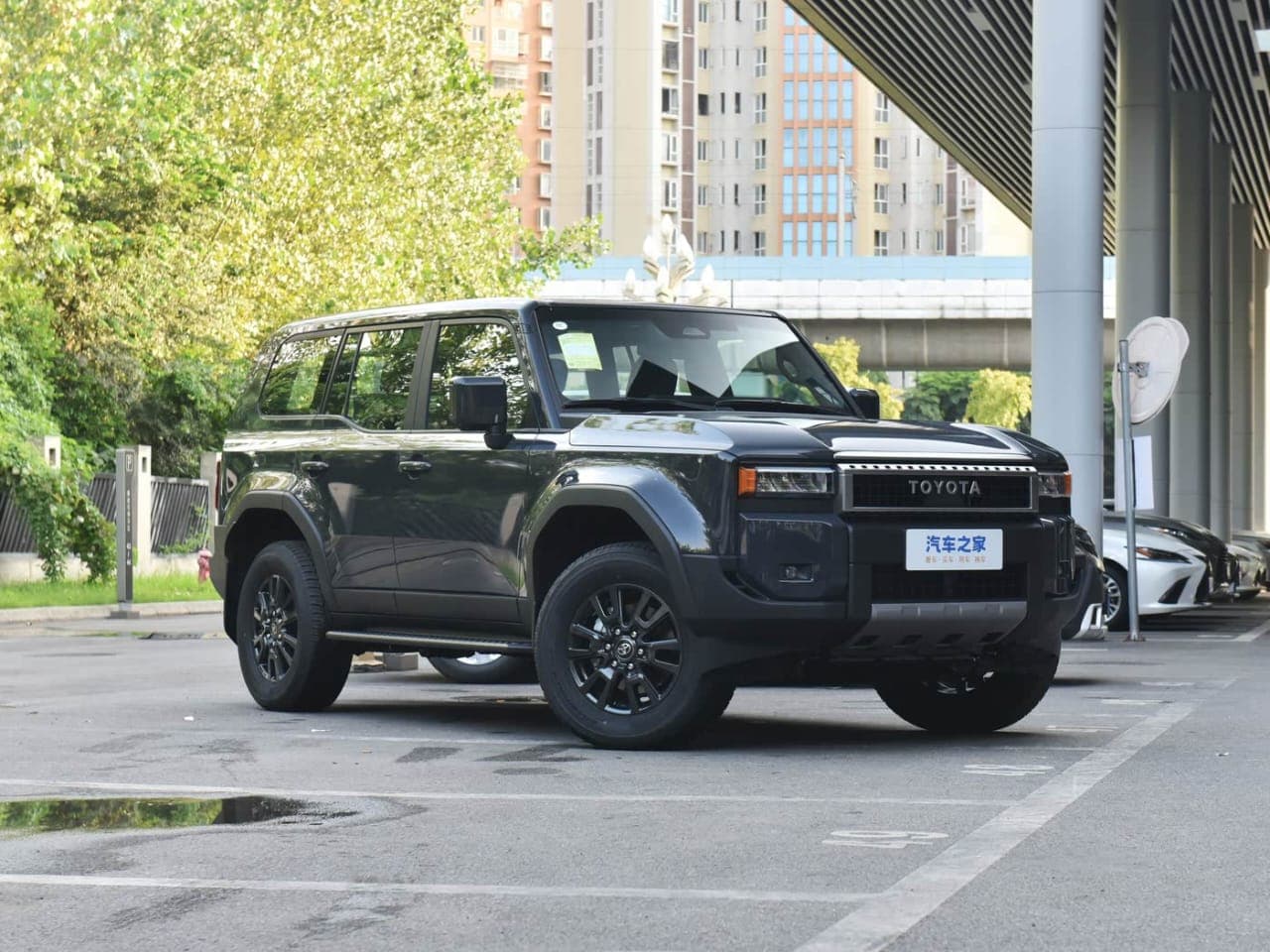 Toyota Prado Landcruiser 1